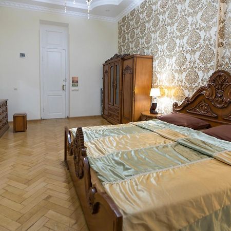 Leon Rooms Тбілісі Екстер'єр фото