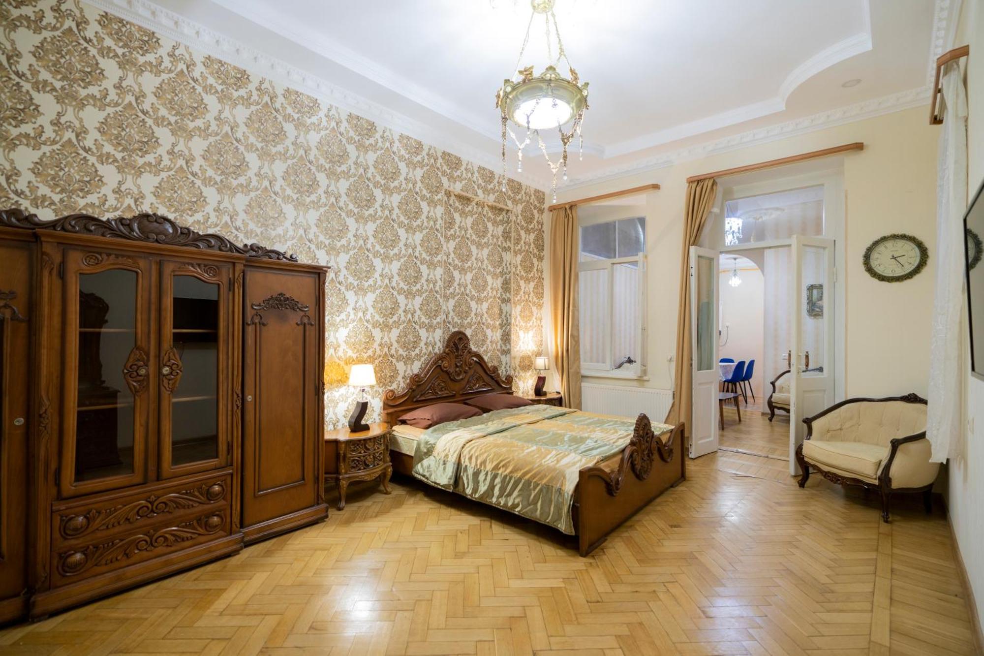 Leon Rooms Тбілісі Екстер'єр фото