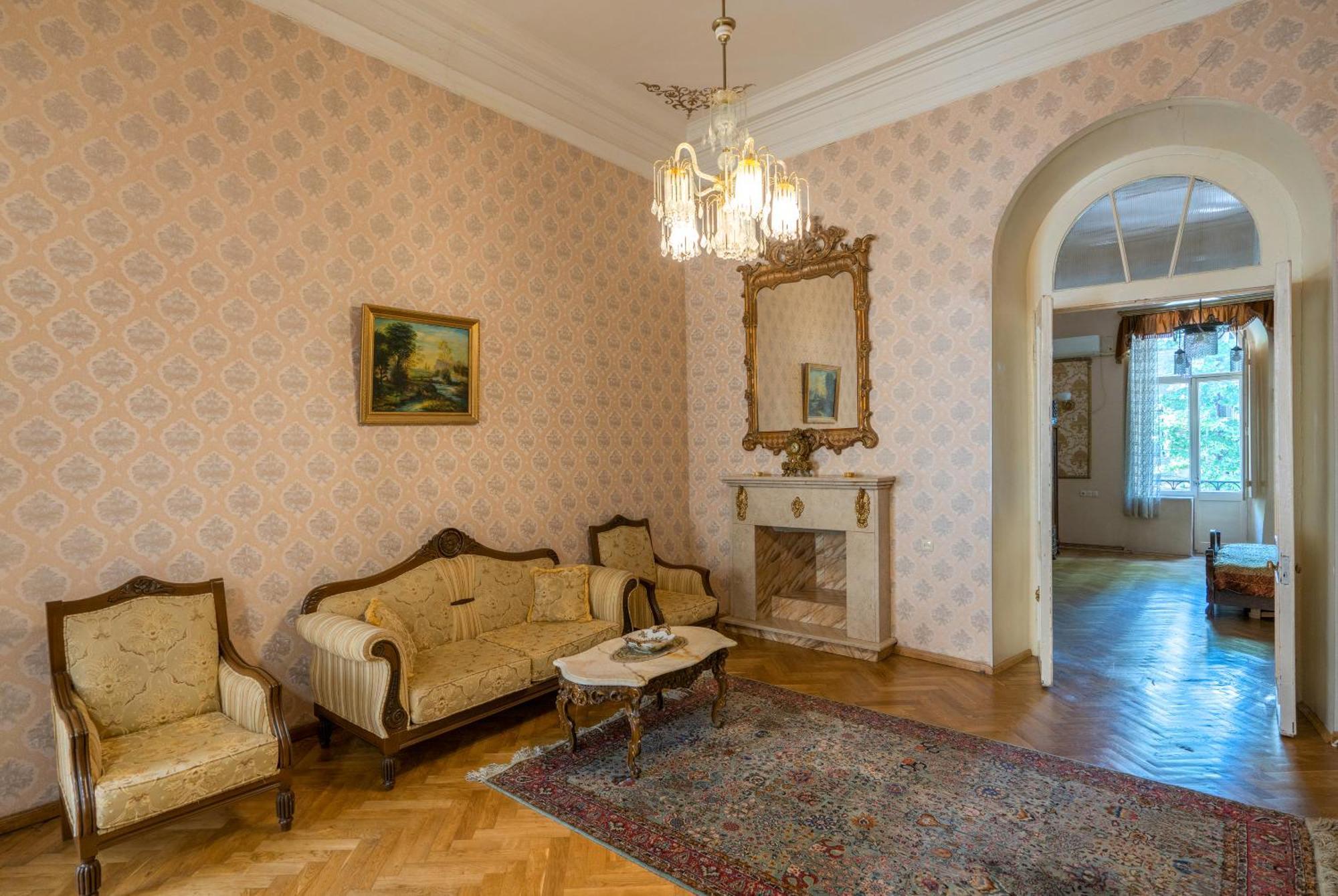Leon Rooms Тбілісі Екстер'єр фото