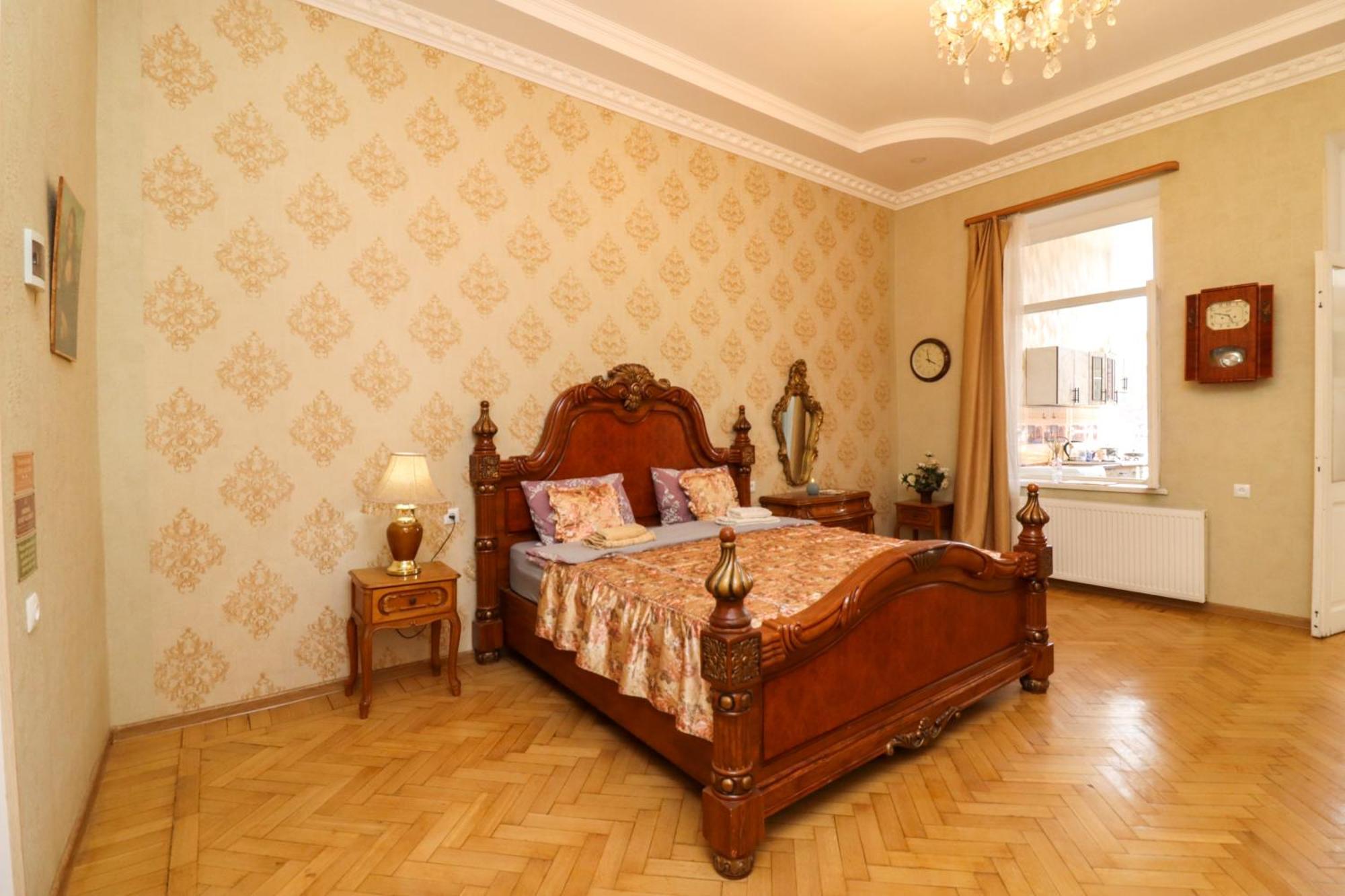 Leon Rooms Тбілісі Екстер'єр фото