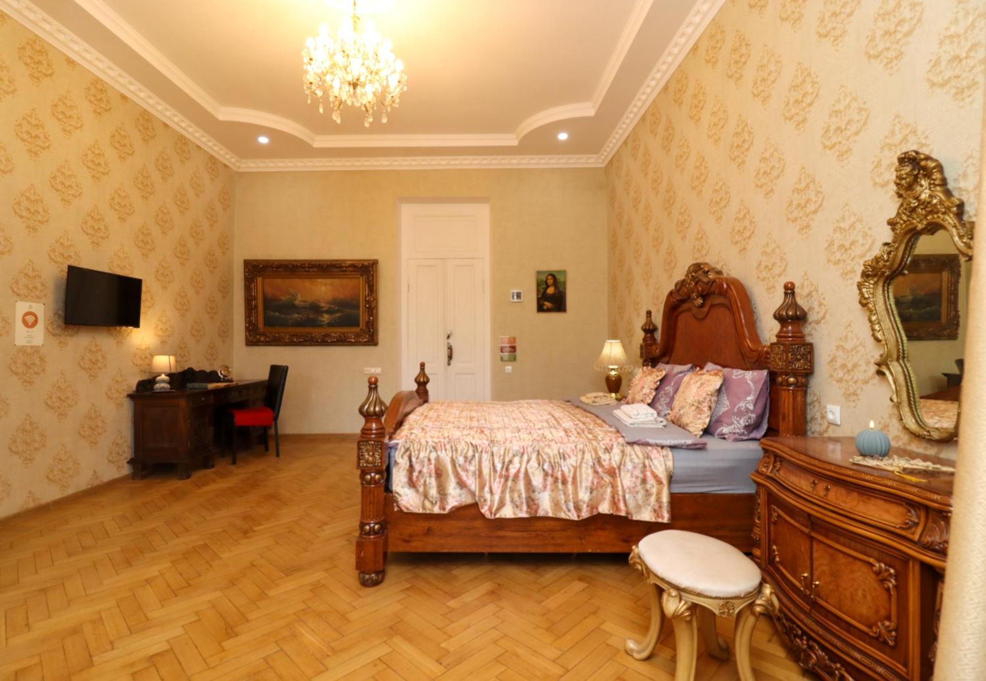 Leon Rooms Тбілісі Екстер'єр фото