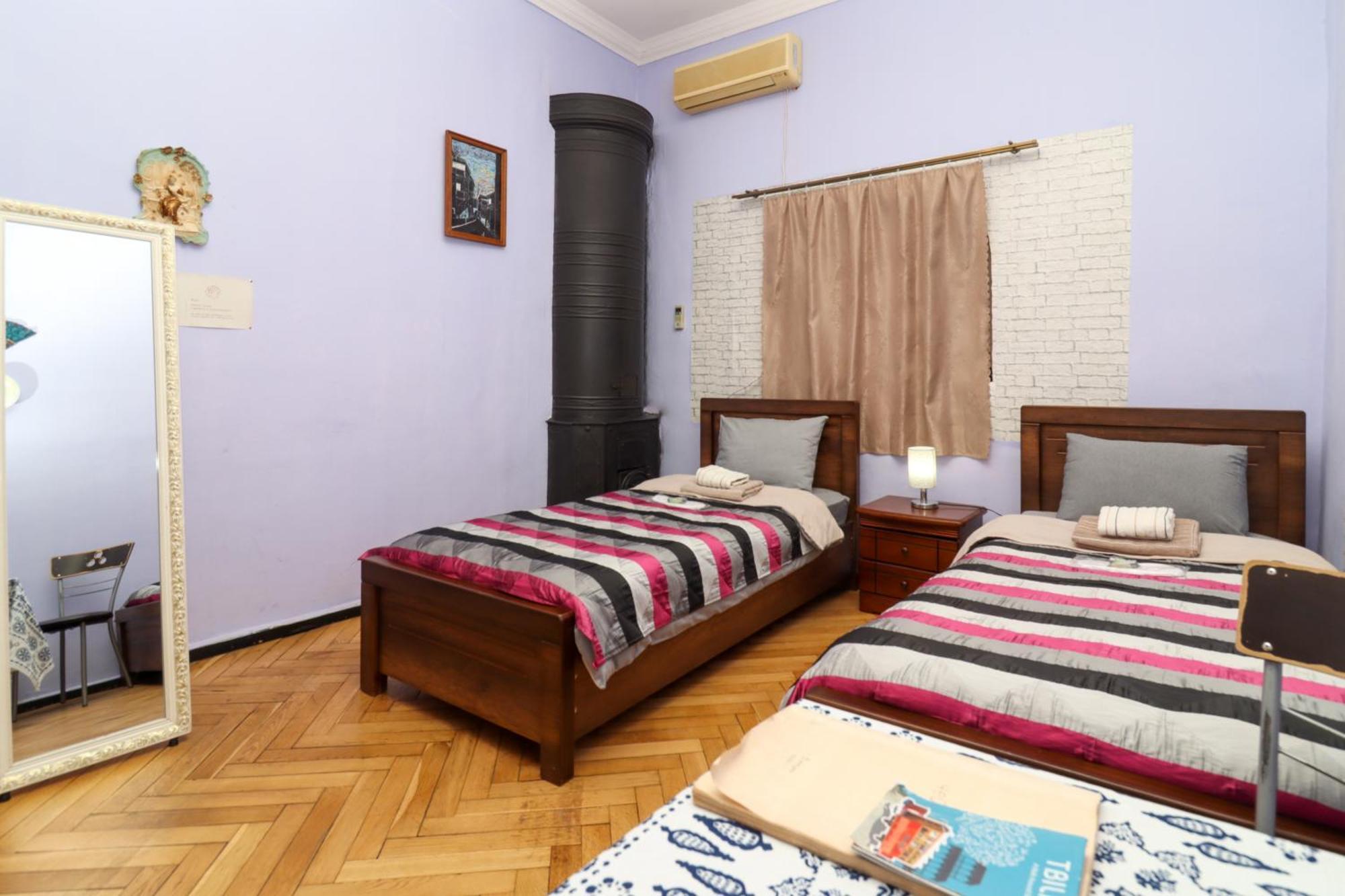 Leon Rooms Тбілісі Екстер'єр фото