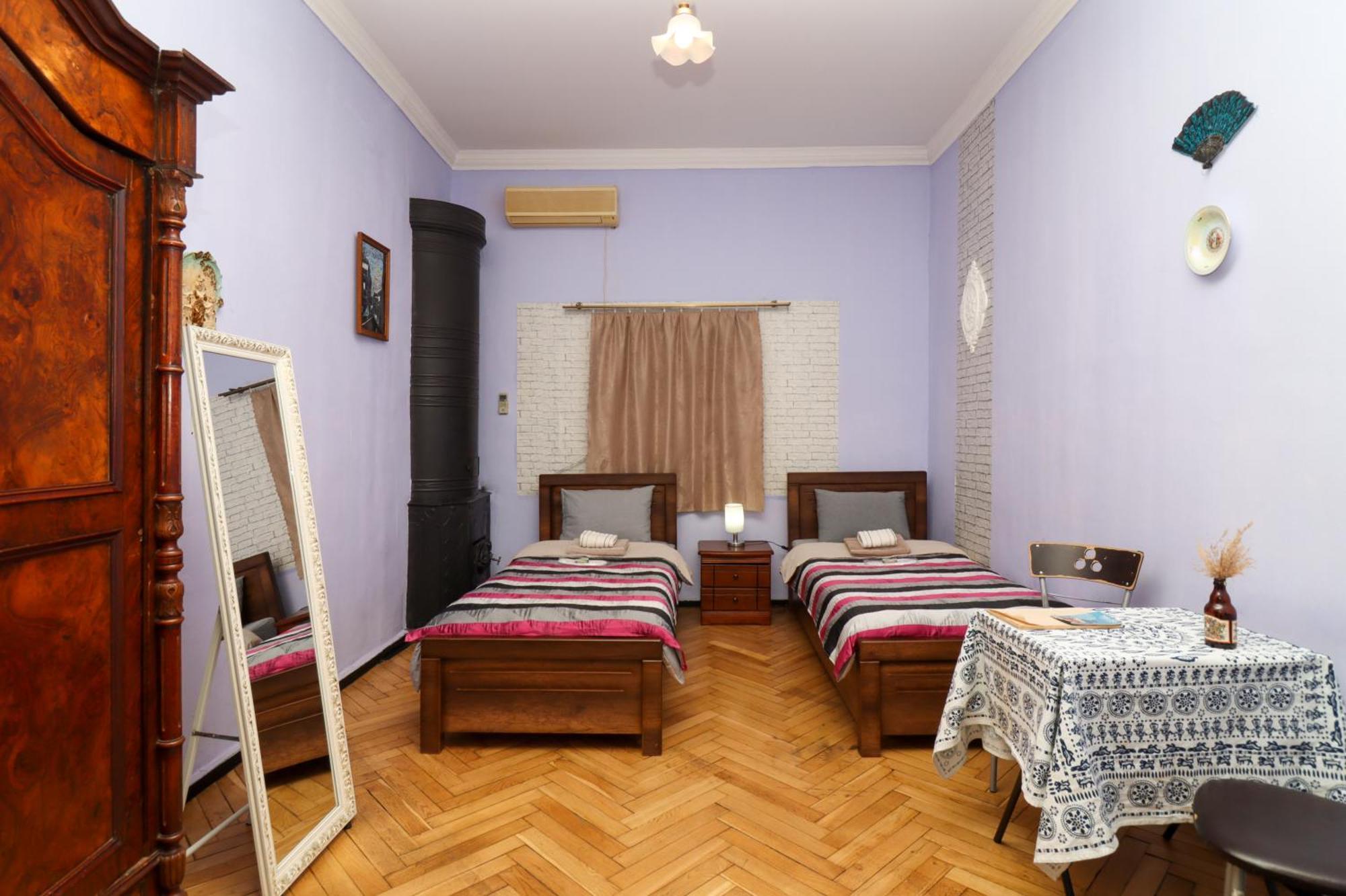 Leon Rooms Тбілісі Екстер'єр фото
