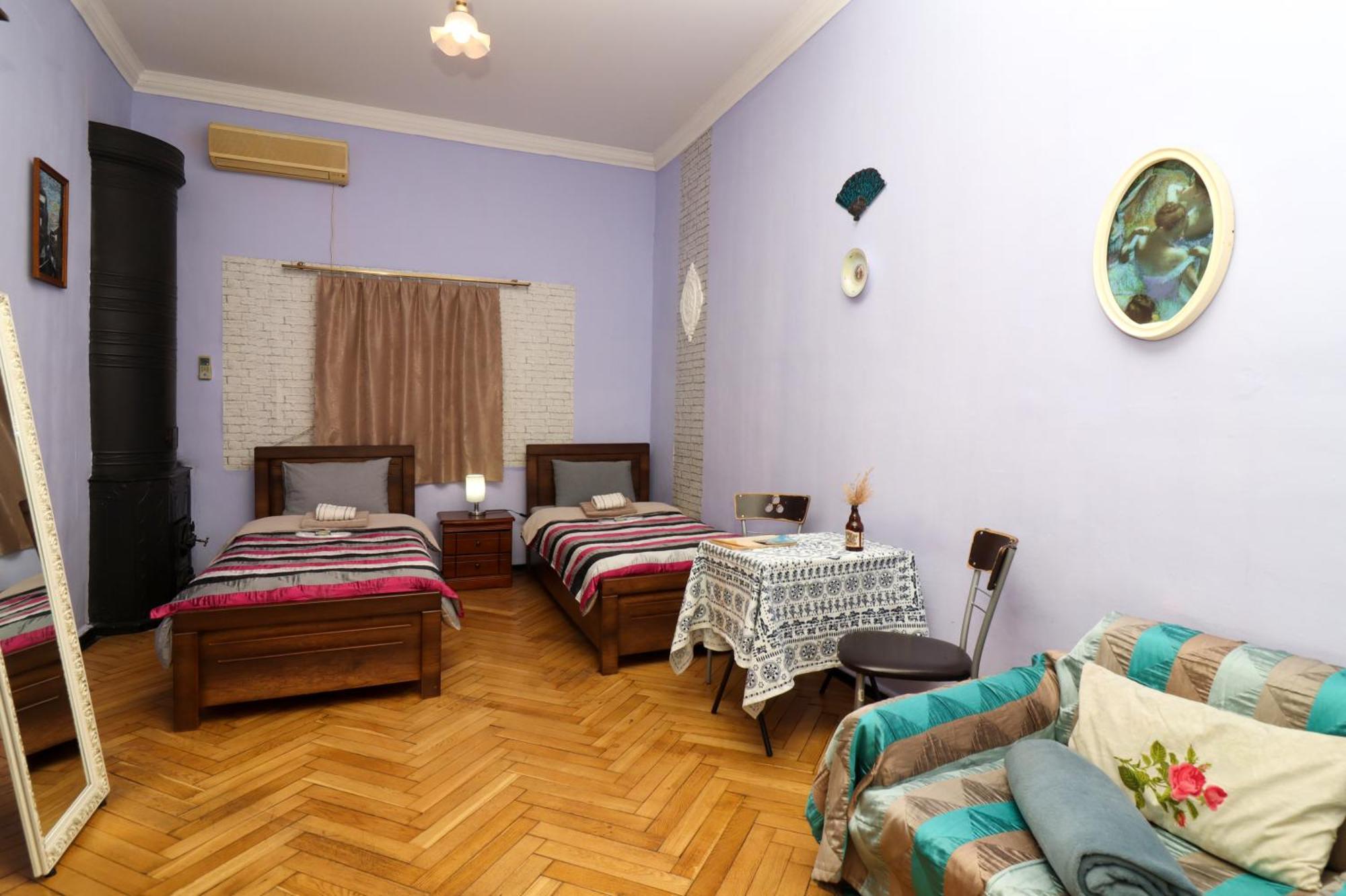 Leon Rooms Тбілісі Екстер'єр фото