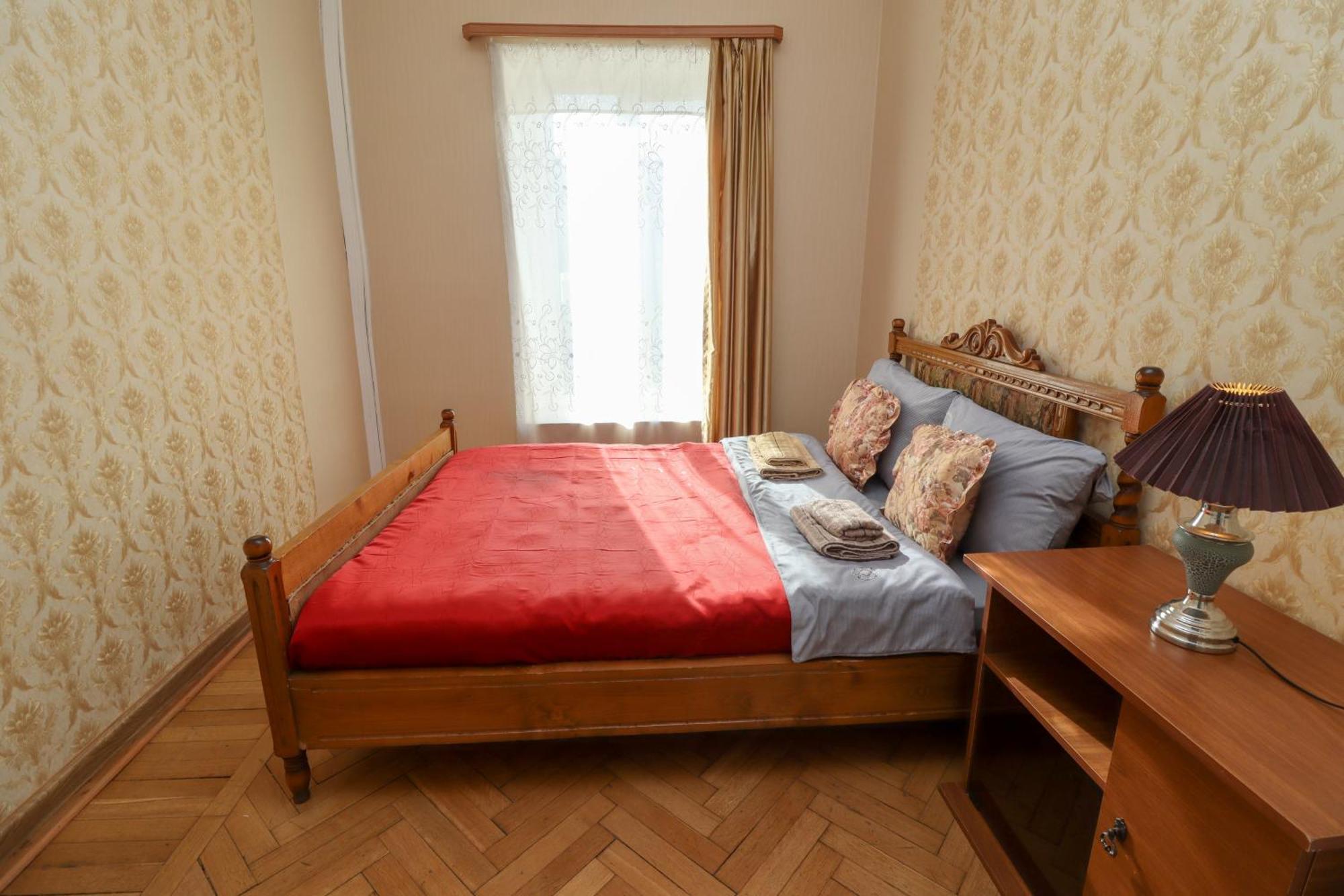 Leon Rooms Тбілісі Екстер'єр фото